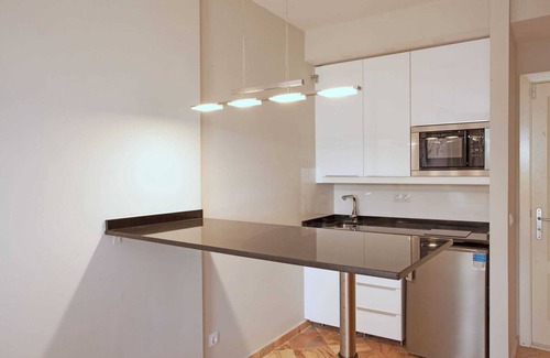 Nikki Beach Apartment | Studio in Marbella beachfront with pool