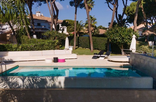 Cabopino House | Stunning villa for 10 guests with A/C, WIFI, private pool and patio