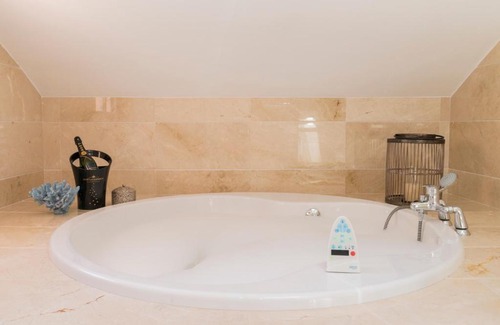 Marbella Apartment | VACATION MARBELLA I Nueva Andalucia golf getaway