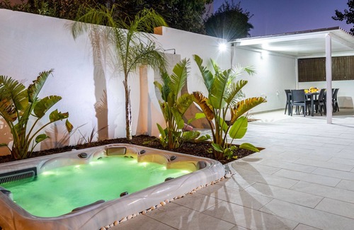 Montechoro Villa | Villa Paradisius