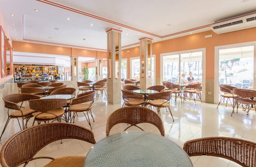 Urbanizacion Hacienda las Chapas Apartment | 101 m² Serviced apartment ∙ 2 bedrooms ∙ 127 guests