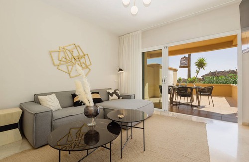 Elviria Apartment | 110 m² Apartment ∙ 2 bedrooms ∙ 4 guests