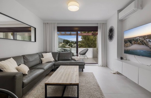 Nueva Andalucia Apartment | 115 m² Apartment ∙ 3 bedrooms ∙ 6 guests