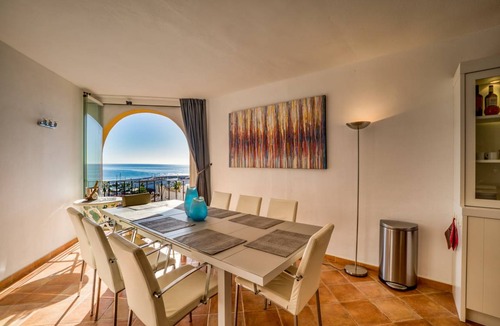 Cabopino Apartment | 120 m² Apartment ∙ 3 bedrooms ∙ 6 guests