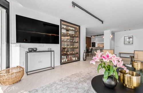 Nueva Andalucia Apartment | 151 m² Apartment ∙ 3 bedrooms ∙ 5 guests