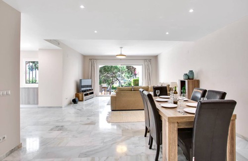 Cabopino Apartment | 175 m² Apartment ∙ 3 bedrooms ∙ 6 guests
