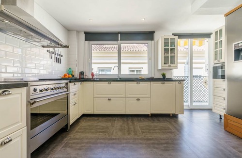 Marbella City Centre House | 180 m² Penthouse ∙ 4 bedrooms ∙ 8 guests