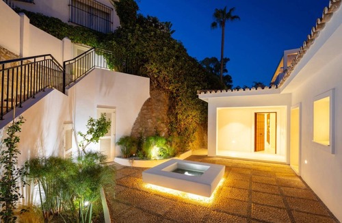 Golden Mile Villa | 200 m² Villa ∙ 5 bedrooms ∙ 10 guests