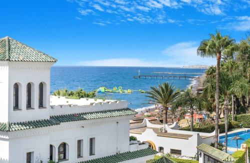 Golden Mile House | 220 m² House ∙ 4 bedrooms ∙ 8 guests