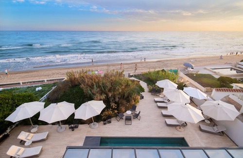 Urbanizacion Costabella Villa | 250 m² Villa ∙ 6 bedrooms ∙ 12 guests
