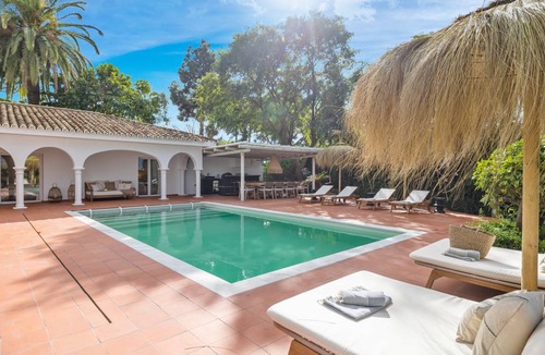 Urbanizacion Hacienda las Chapas Villa | 265 m² Villa ∙ 3 bedrooms ∙ 6 guests