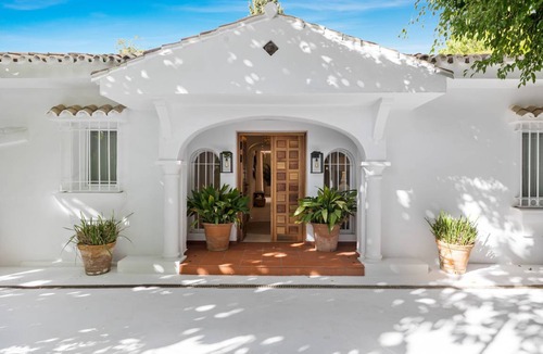 Urbanizacion Hacienda las Chapas Villa | 265 m² Villa ∙ 3 bedrooms ∙ 6 guests