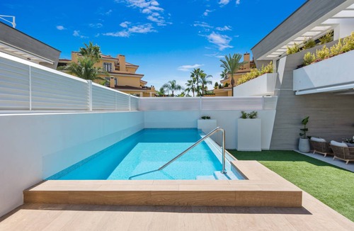 Puerto Banus House | 280 m² House ∙ 5 bedrooms ∙ 10 guests
