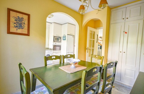 Urbanizacion Costabella House | 3 bedroom holiday home next to the beach in Costabella, Marbella