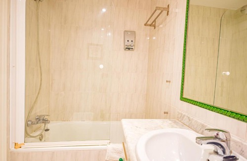Urbanizacion Costabella House | 3 bedroom holiday home next to the beach in Costabella, Marbella