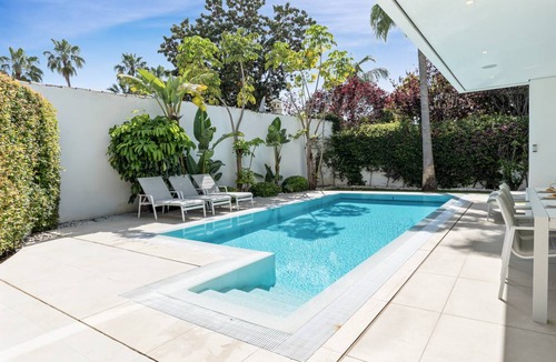 Golden Mile Villa | 300 m² Villa ∙ 5 bedrooms ∙ 10 guests