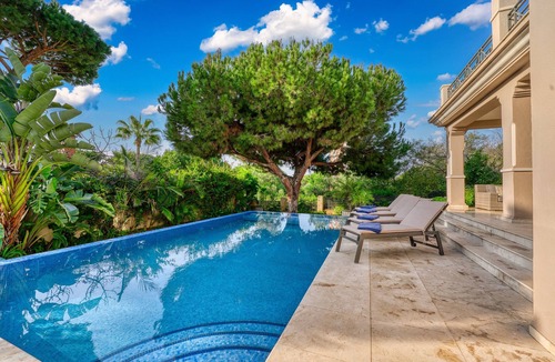 Urbanizacion Marbessa Villa | 3055 Luxury Villa with Pool and Sea Views