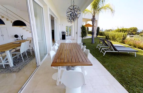 Urbanizacion el Rosario Villa | 330 m² Villa ∙ 4 bedrooms ∙ 8 guests