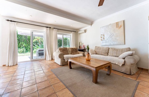 Urbanizacion Marbessa Villa | 350 m² Villa ∙ 5 bedrooms ∙ 11 guests