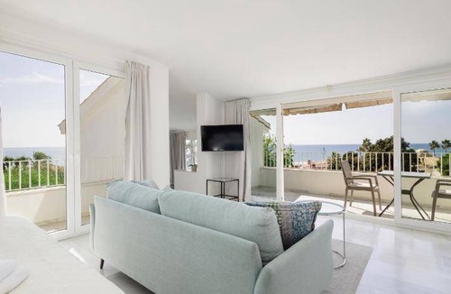 Urbanizacion Costabella House | 430 m² House ∙ 6 bedrooms ∙ 12 guests