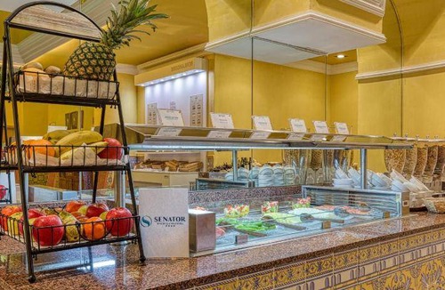 Golden Mile Hotel | 45 m² Hotel ∙ 127 guests