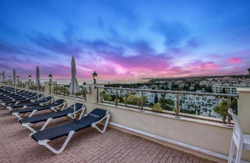 Golden Mile Hotel | 45 m² Hotel ∙ 127 guests