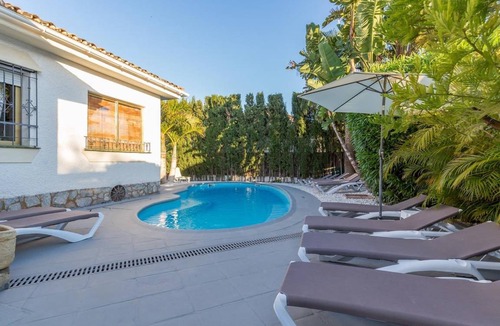 Nueva Andalucia House | 550 m² House ∙ 7 bedrooms ∙ 17 guests