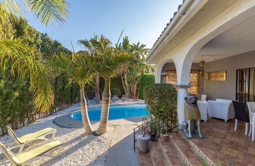 Nueva Andalucia House | 550 m² House ∙ 7 bedrooms ∙ 17 guests