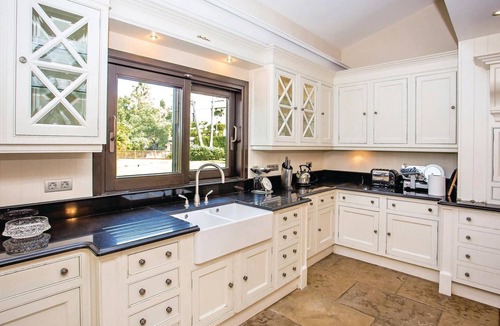 Elviria House | 6 bedroom beautiful home in Elviria