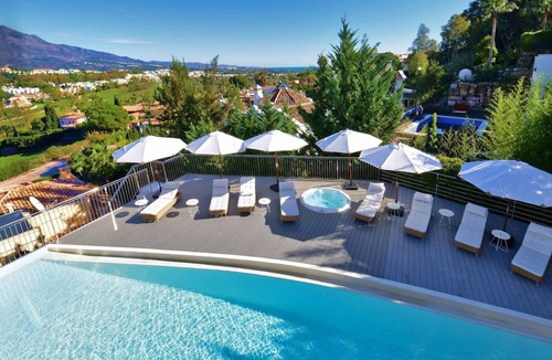Nueva Andalucia Villa | 667 m² Villa ∙ 7 bedrooms ∙ 16 guests