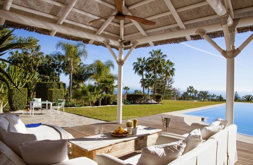 Urbanizacion Hacienda las Chapas Villa | 7 bed luxury villa with sea views in Marbella