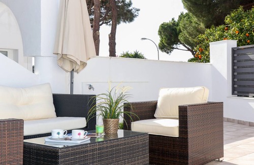 Urbanizacion Hacienda las Chapas House | 70 m² House ∙ 1 bedroom ∙ 3 guests