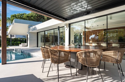 Urbanizacion Hacienda las Chapas Villa | 800 m² Villa ∙ 5 bedrooms ∙ 8 guests