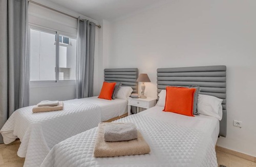 Puerto Banus Apartment | 95 m² Apartment ∙ 2 bedrooms ∙ 4 guests