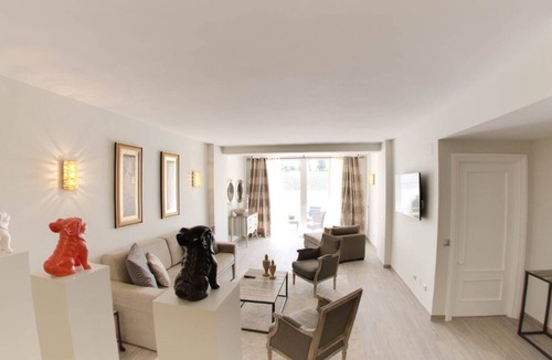 Nikki Beach Apartment | Alanda Club Marbella. 2 bedrooms 2 bathrooms. Air conditioner