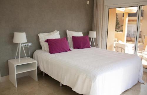 Marbella Apartment | Aloha Hill Club