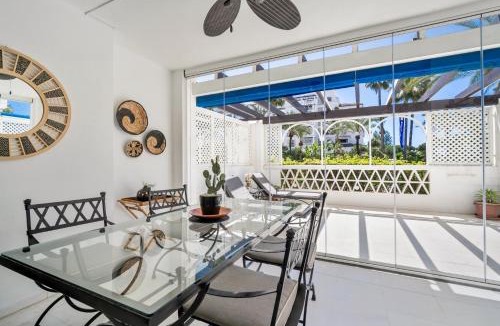 Puerto Banus Apartment | Apartamento de 2 dormitorios en Las Gaviotas - Puerto Banús