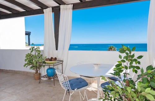 Puerto Banus Apartment | Apartment in Playas del Duque for 5 people | Casa Cadiz 412A