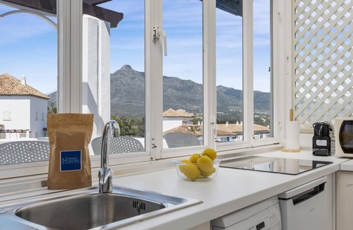 Puerto Banus Apartment | Apartment in Playas del Duque for 2 people| Casa Sevilla 604
