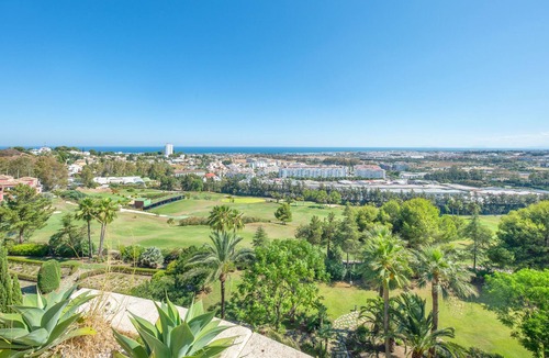Nueva Andalucia Apartment | Apartment for rent in Magna Marbella Nueva Andalucia