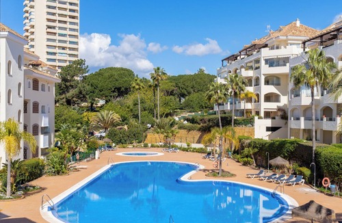 Nikki Beach Apartment | Apartment 'Hacienda Playa' with Shared Pool, Wi-Fi and Air Conditioning