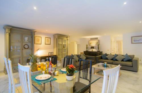 Nikki Beach Apartment | Apartment in White Pearl Beach