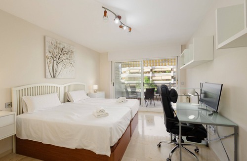 Guadalmina Apartment | Apartment on the 1st line of golf and near the beach in Marbella