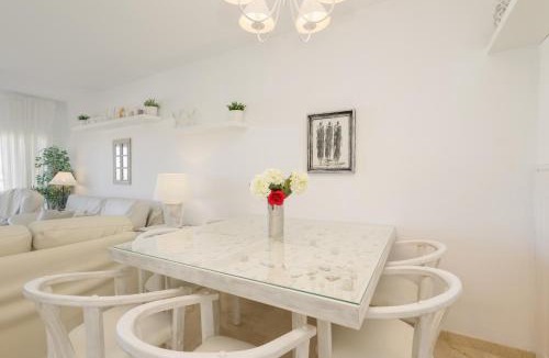 Urbanizacion Costabella Apartment | Beautiful beachside duplex apartment with amazing sea views