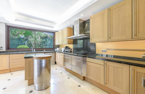 Marbella Villa | Beautiful Marbella Villa | 5 bedrooms | Villa Venezia | Nueva Andalucia