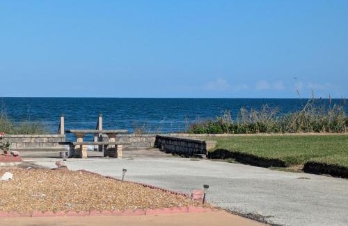 O'byrne House | Beautiful Ormond Beachfront House!