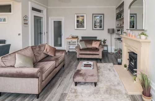 South Cliff Cottage | Cabin ∙ 2 bedrooms ∙ 4 guests