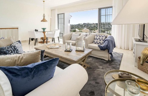 Marbella Apartment | Casa Aloha I by Roomservices