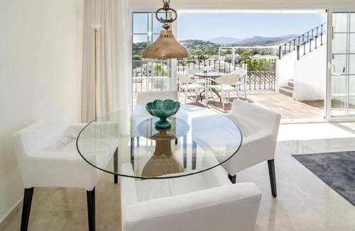 Marbella Apartment | Casa Aloha I by Roomservices