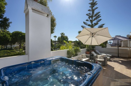 Golden Mile House | Casa Palmera - Marbellamar
